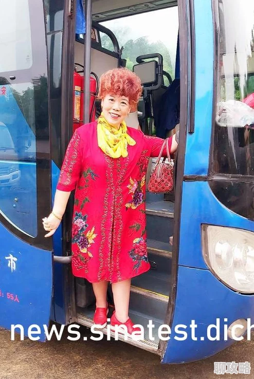 撩起胸罩我的 蹭来蹭去为什么令人心动因为它传递了爱情的甜蜜与激情