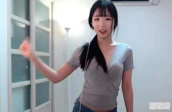 美女裸体秘 直播 因为满足感官刺激所以观看直播