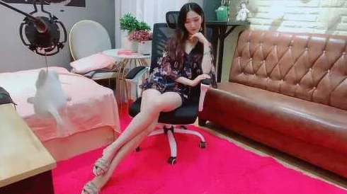 美女裸体秘 直播 为什么会有这种地下直播存在所以让人好奇