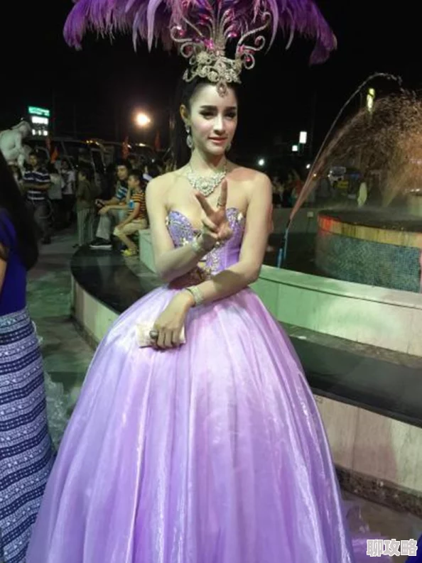 欧美人妖为何拥有众多粉丝？因为他们勇敢做自己，并激励他人拥抱真我