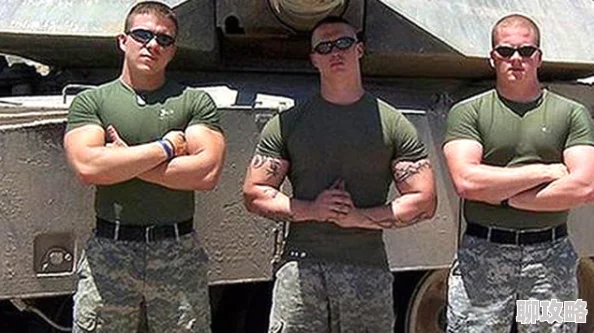 欧美军人巨大粗爽Gay为什么肌肉壮硕荷尔蒙爆棚为何充满阳刚男人味 欧美军人巨大粗爽Gay为什么肌肉壮硕荷尔蒙爆棚为何充满阳刚男人味