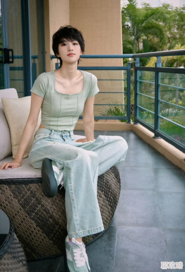 我丰满的岳 50岁为什么依旧光彩照人拥有自信乐观的生活态度 我丰满的岳 50岁为什么依旧光彩照人拥有自信乐观的生活态度