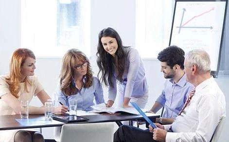 我在开会他在下添好爽为什么节奏感强画面感十足代入感极佳令人欲罢不能