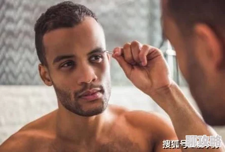 体育生自慰控精打飞为什么展现了男性自信和掌控力的一面为何这种独特的视觉体验让人难以抗拒