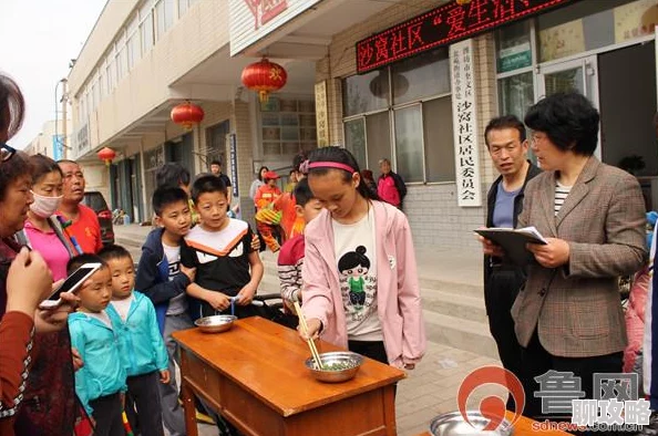 人人摸人人摸为何如此流行因为它简单易上手老少皆宜