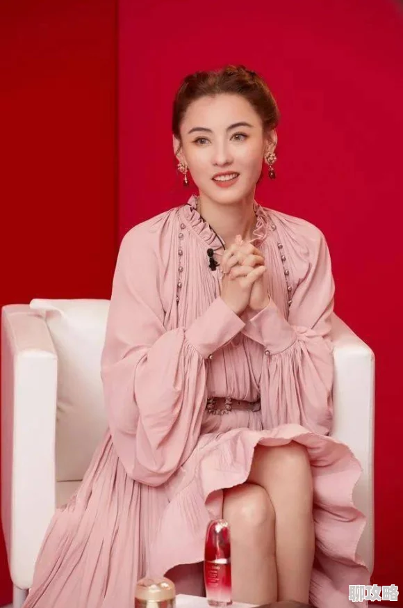 为什么张柏芝的时尚品味一直在线她的穿搭风格独特且多变引领潮流 为什么张柏芝的时尚品味一直在线她的穿搭风格独特且多变引领潮流