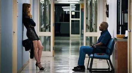 《juliaann办公室与黑人》为何成为热门话题？因为它反映了当代社会对平等和尊重日益增长的呼声