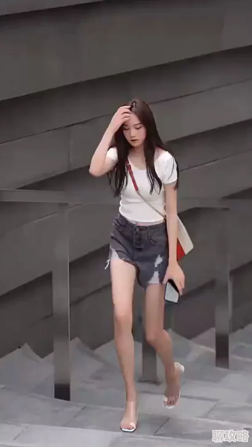 热裤自慰：炎炎夏日，它为何成为一些人的消暑选择？是舒适还是空虚？
