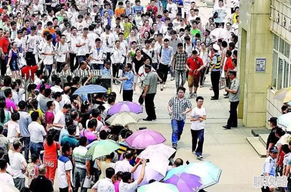 男生把困困放进老师的句号里作文引发教育模式革命学生用AI创作奇幻故事