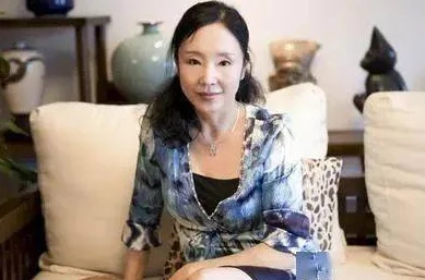 国产熟女视频为什么题材独特视角新颖为何让人耳目一新