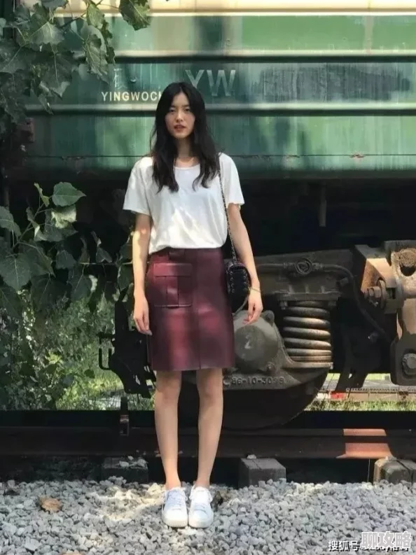亲孑伦XX Xⅹ熟女为什么如此火爆为何让人想入非非