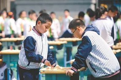 国际象棋与围棋的普及度对比：哪种棋类更受欢迎？