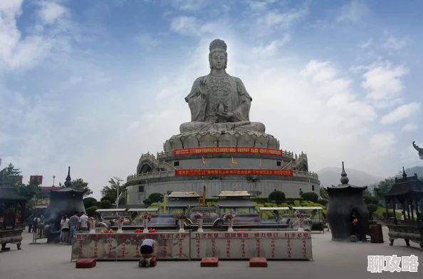 2025年热门手游《倚天屠龙记》挂机系统秘境玩法全面解析